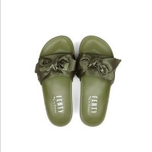 Puma Rihanna Bow Slides